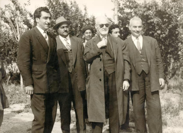 دست رد حاج حسین ملک به سینه رضاشاه