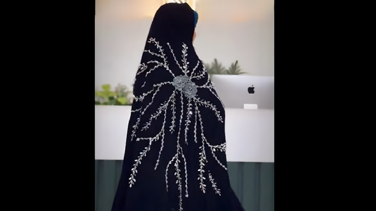 چادر ۱۲۸میلیونی از فلسفهٔ حجاب جلو زد!