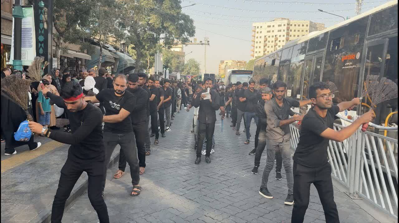 حرکت ۱۵۰۰ کیلومتری هیئت سیدالشهدا (ع) بندرکوهستک به مشهد مقدس