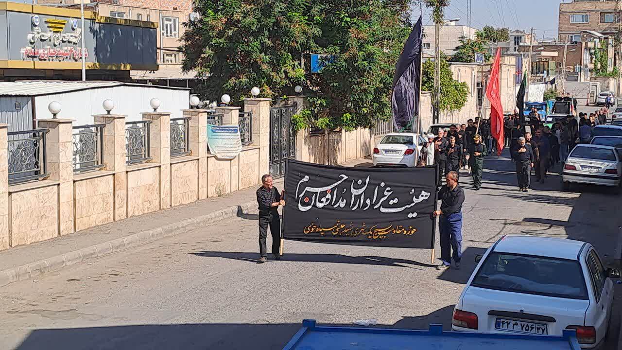 برگزاری دسته دسته عزاداران هیئت مدافعان حرم در خوی