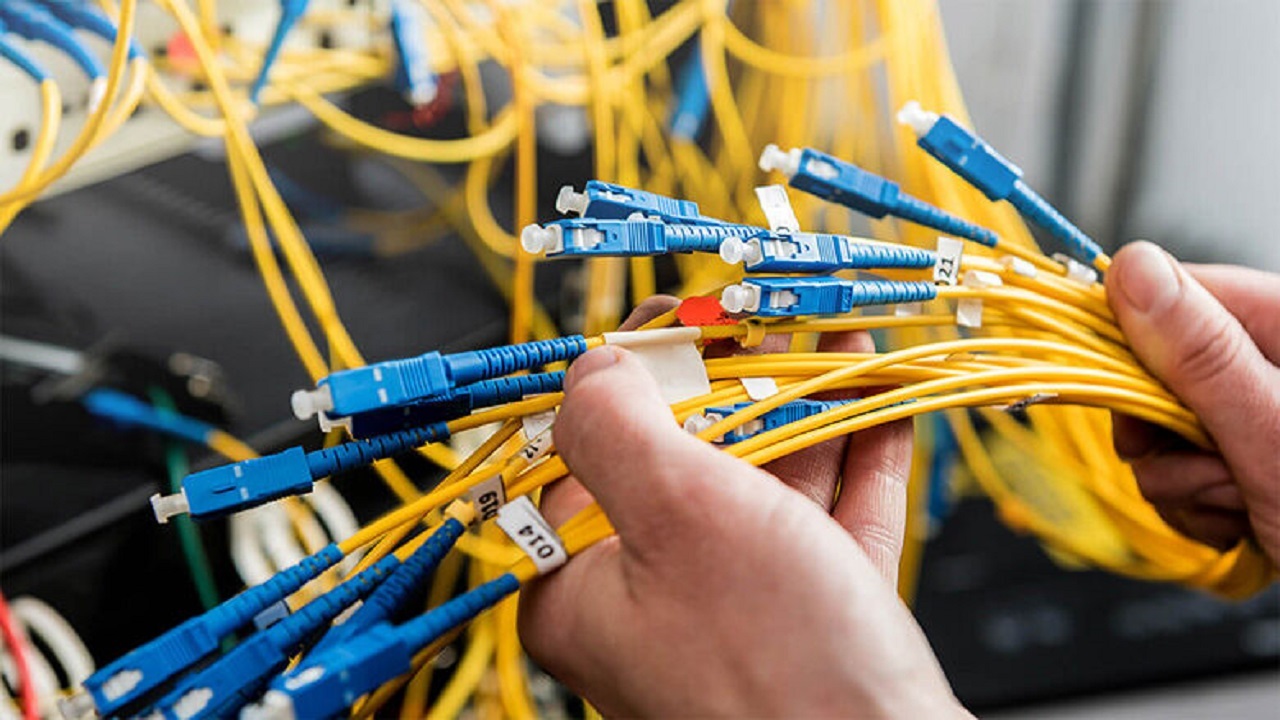 اتصال بیش از ۶۰۰۰ مشترک شهری استان یزد به اینترنت پرسرعت در قالب پروژه فیبرنوری FTTX