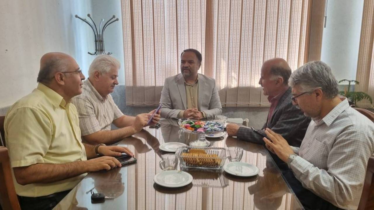 خدمات رایگان بورسیه بنیاد قلم چی برای دانش آموزان با نیاز‌های ویژه کردستان