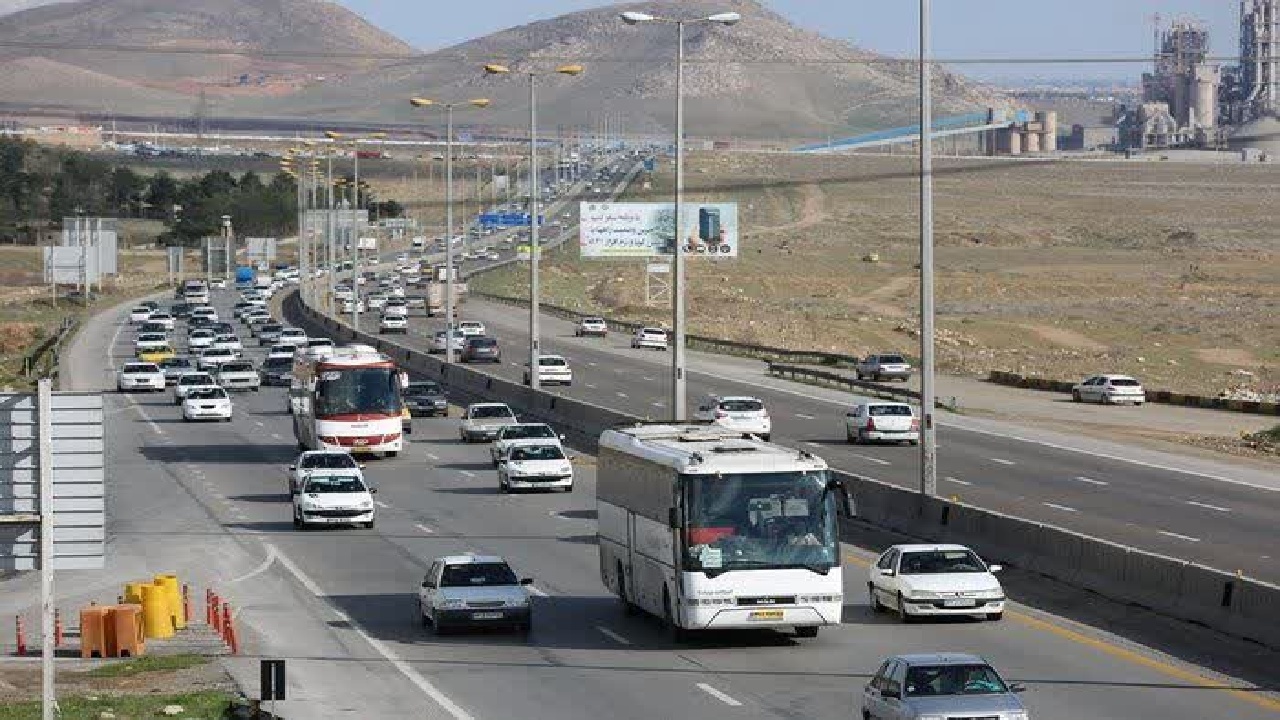 افزایش ۱۹ درصدی تردد خودرو‌ها در محور‌های مواصلاتی لرستان