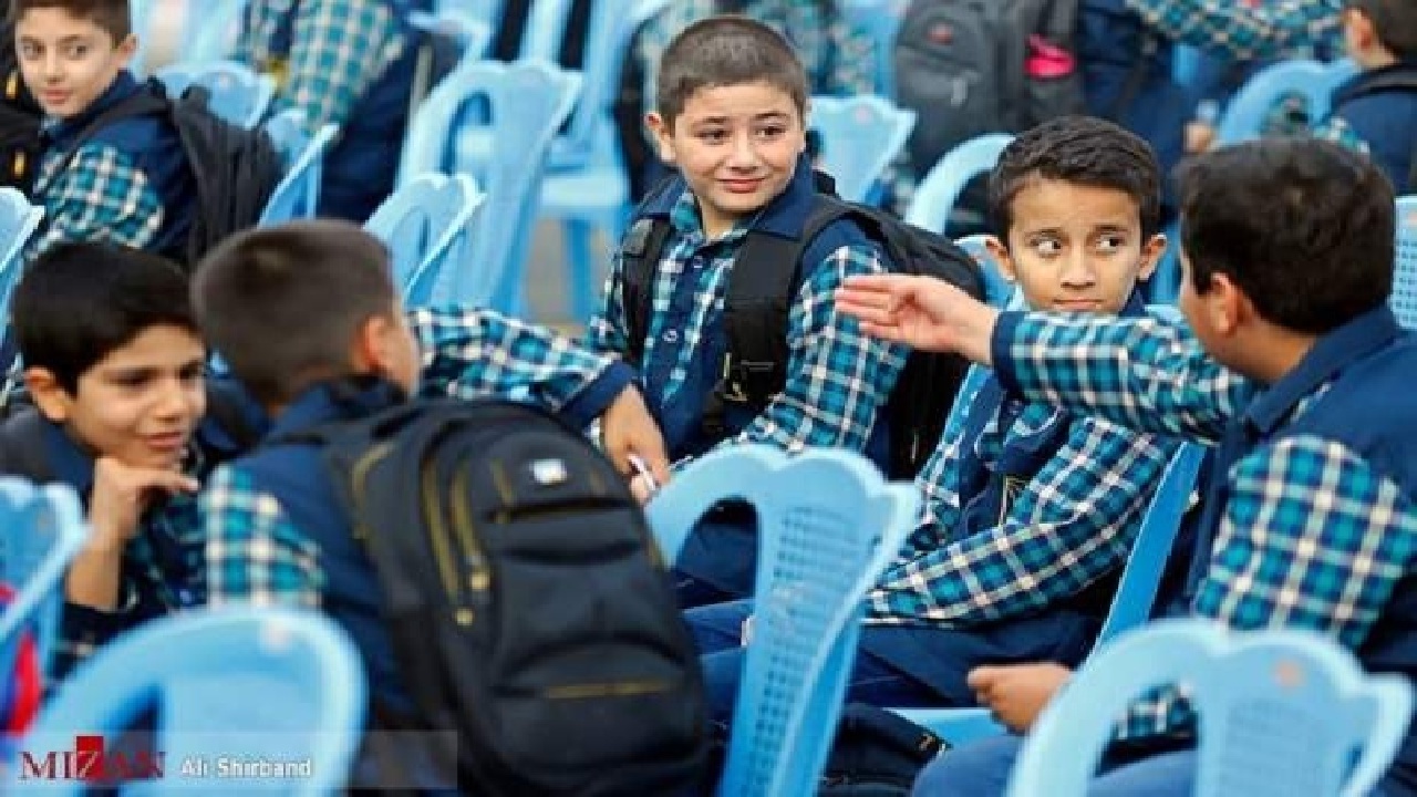 پایش اصناف پوشاک مدارس لرستان؛ کنترل قیمت و کیفیت در آستانه مهرماه