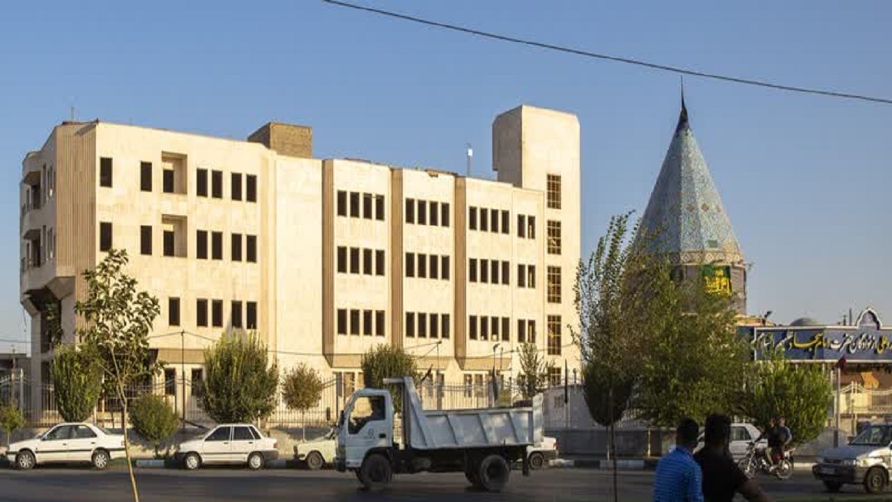 چالش پاسخگویی دانشگاه علوم پزشکی قم درباره آینده مبهم درمانگاه الهادی