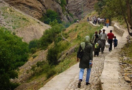 لحظه&zwnj;ای آرامش در قلب لرستان؛ دیدار با آبشار آب سفید