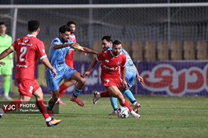 لیگ برتر فوتبال / چادرملو - پرسپولیس