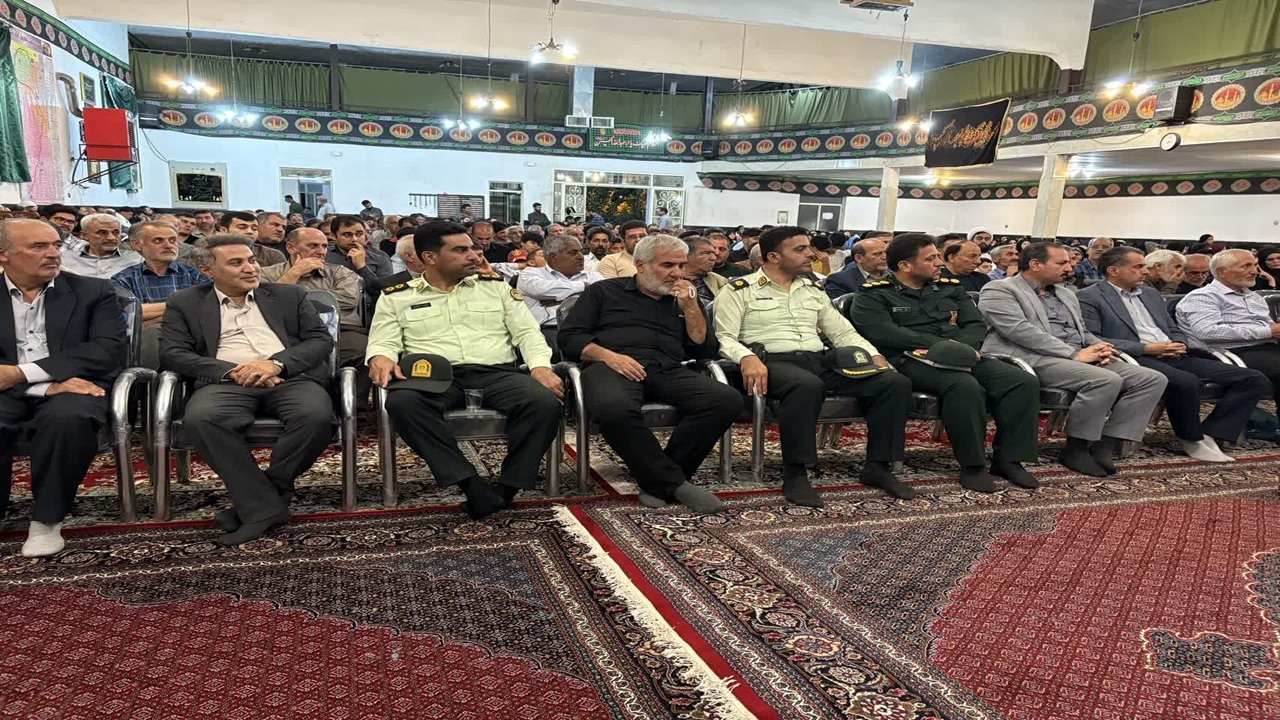 تجلیل از حماسه‌آفرینان جنگ ۱۲ روزه در صالح آباد؛ پاسداشت ایثار رزمندگان جنگ تحمیلی + عکس