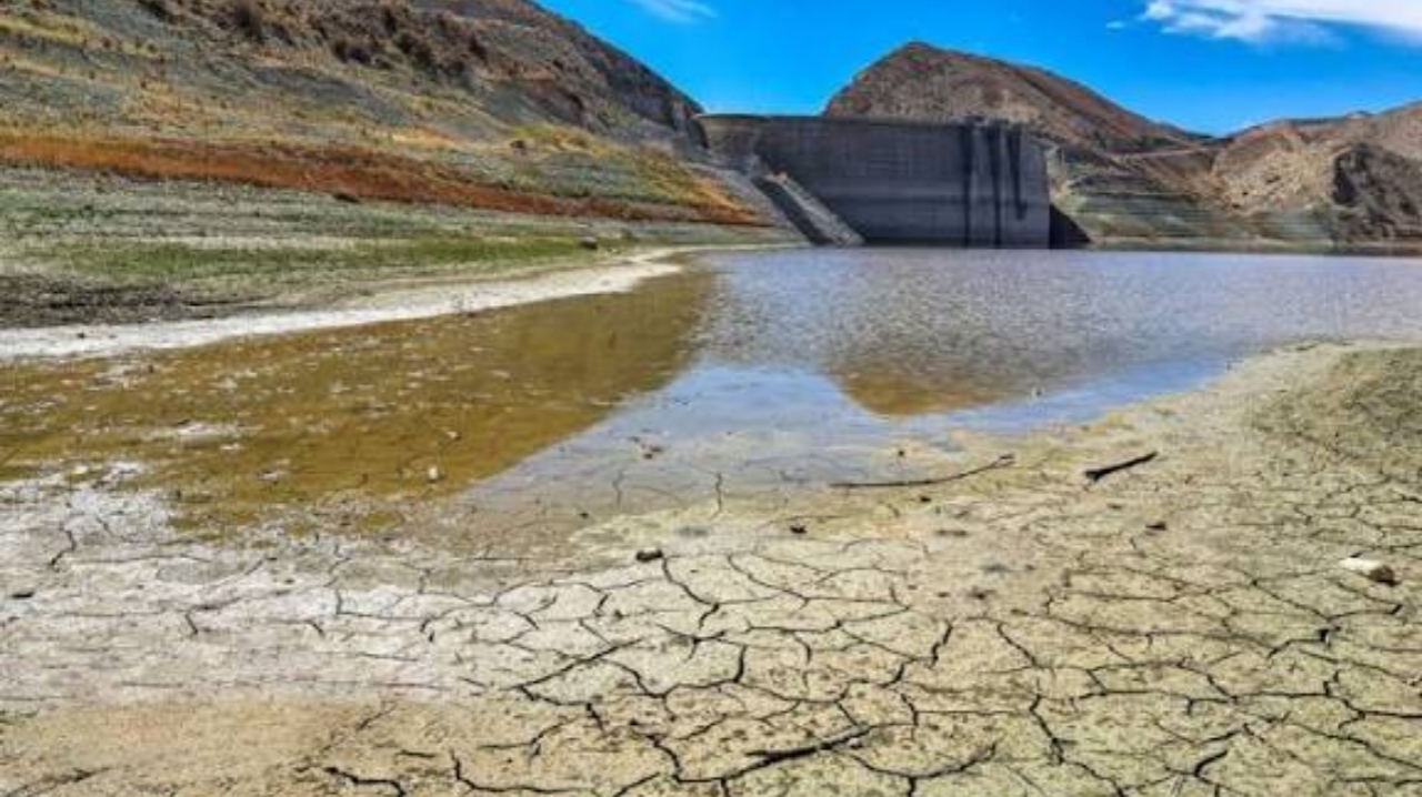 زنگ خطر کم‌آبی در لرستان؛ مخازن سدها تنها ۱۳ درصد پر هستند
