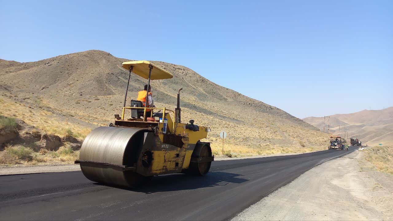 گزارش تصویری از نونوار شدن جاده صالح آباد به تربت جام