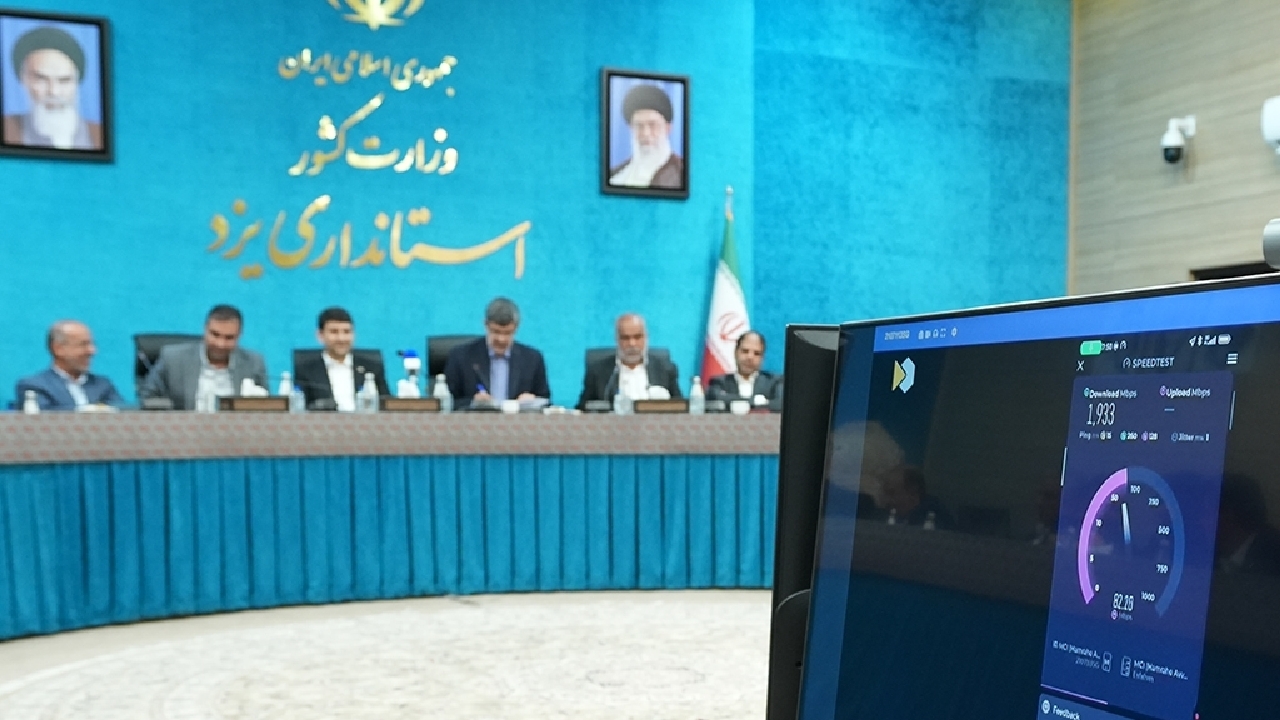 ثبت سرعت ۱.۹۳۳ گیگابیتی 5G همراه اول در حضور وزیر ارتباطات