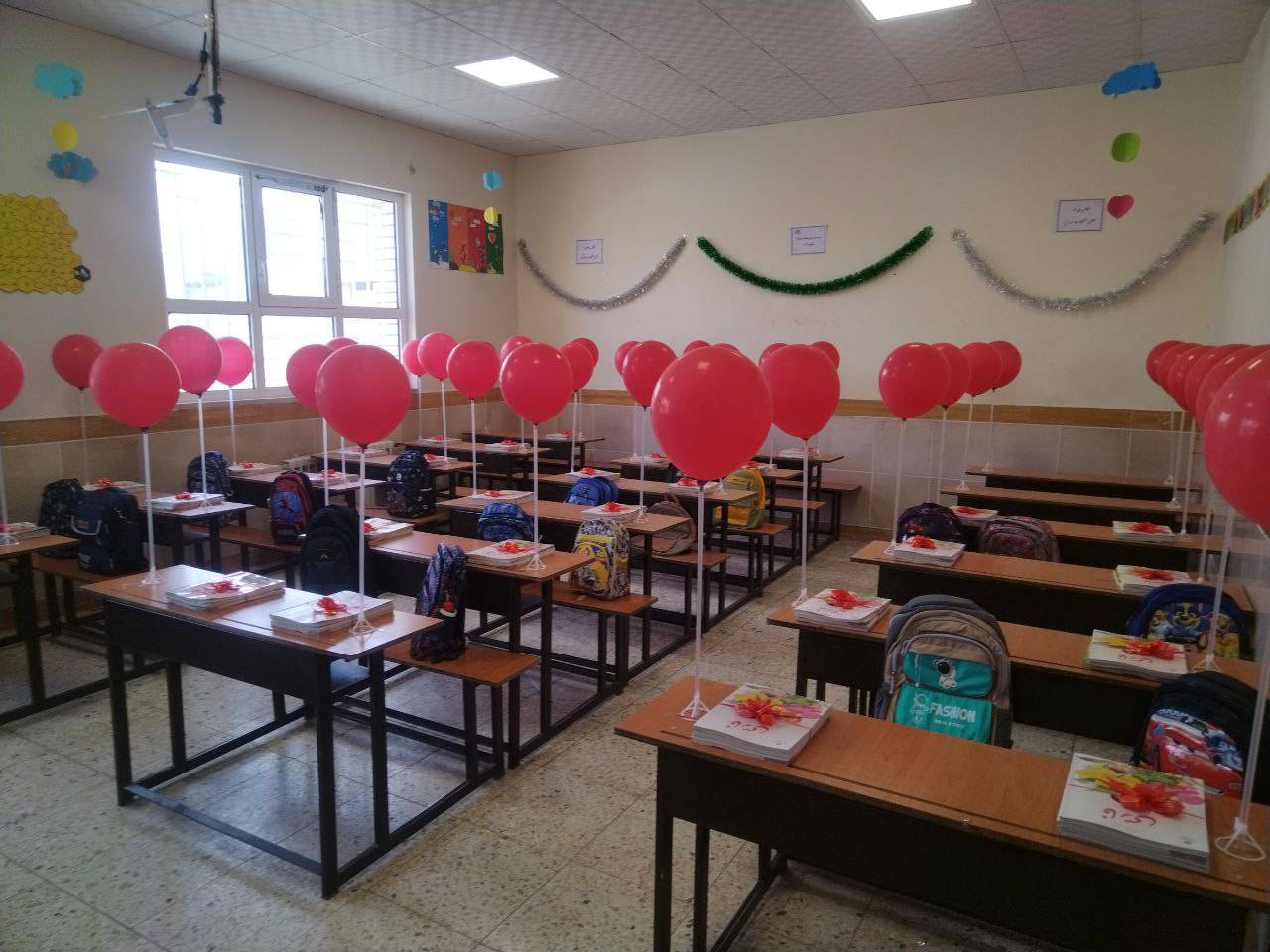 نواخته شدن زنگ شکوفه ها در مدرسه مهرعظام انابد
