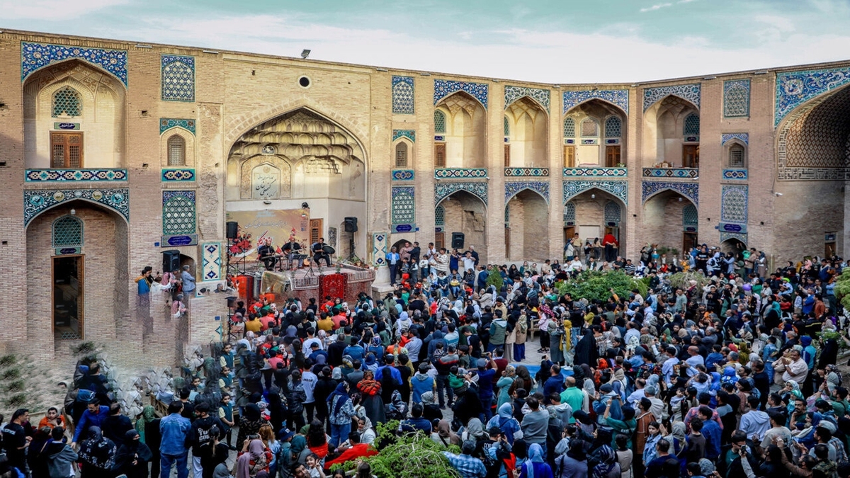 باشگاه خبرنگاران -برگزاری ۴۰۰ برنامه در کشور به مناسبت هفته گردشگردی