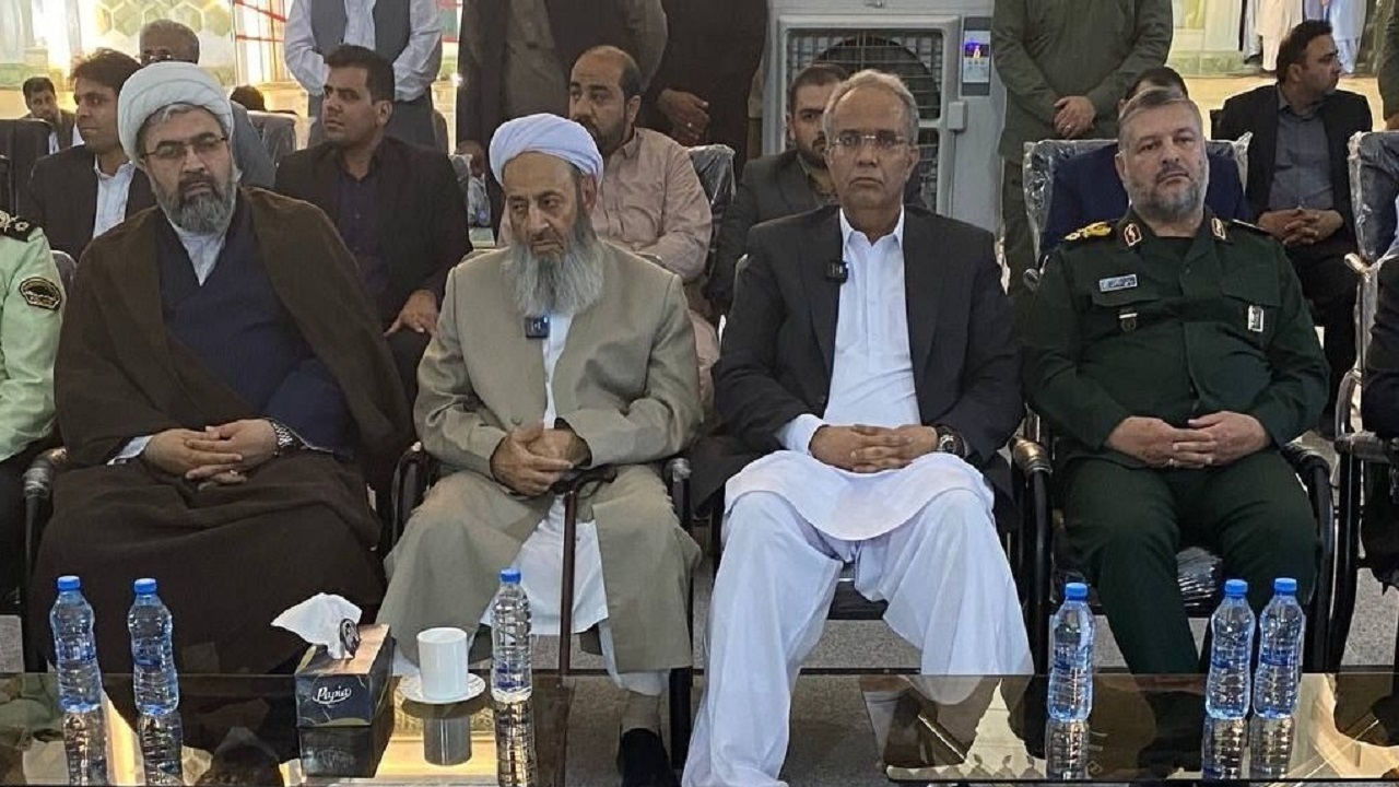 گفت‌وگوی ملی در مسجد مکی/ مُهر تأیید شیعه و سنی بر همبستگی/ پرونده ۸ مهر بسته شد