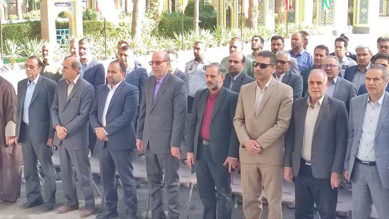 آیین عطرافشانی و گل افشانی گلزار شهدای بهشت فضل نیشابور در هفته دولت