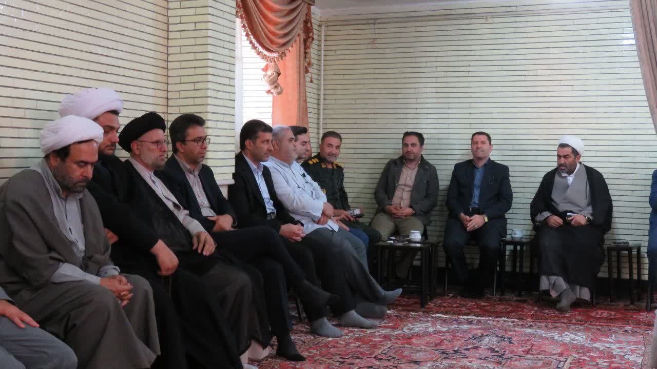 برگزاری مراسم بزرگداشت شهدای هفته دولت در هریس برگزاری مراسم بزرگداشت شهدای هفته دولت در هریس
