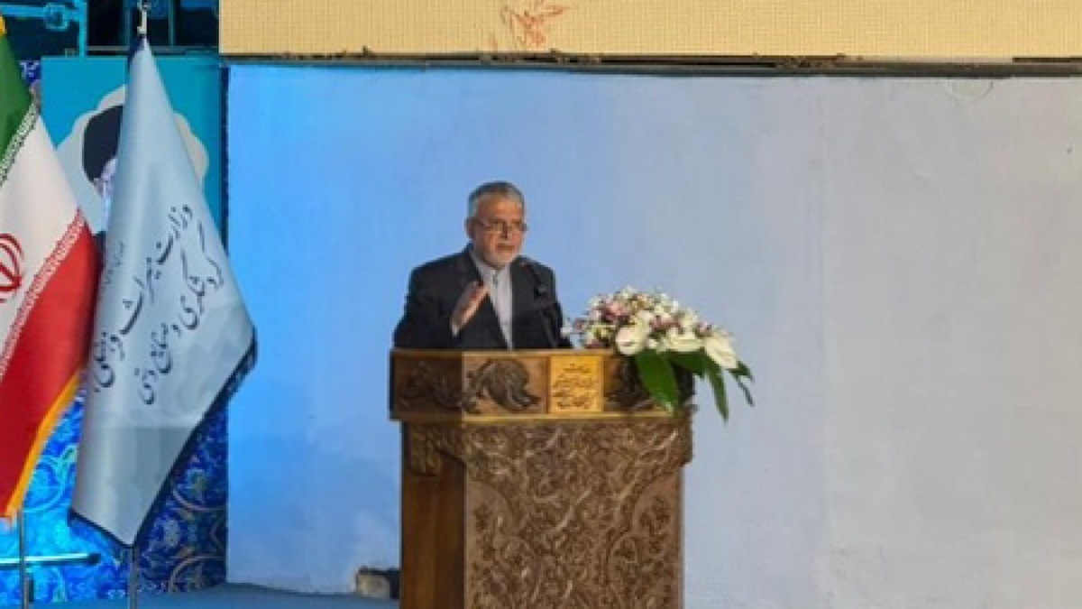 باشگاه خبرنگاران -«ایران» جان ماست و روح آن در شاعران، اسطوره‌ها و مفاخرش جاری است