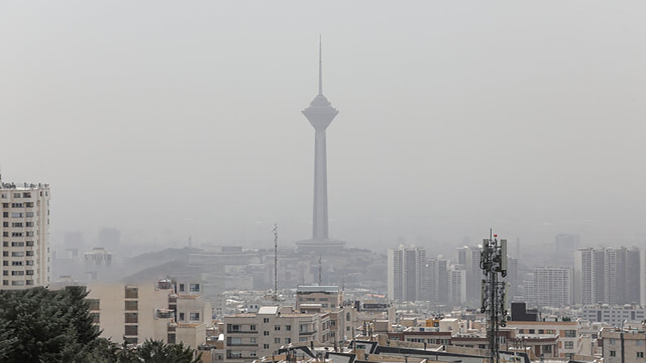 تداوم وزش باد و خیزش گرد و خاک در تهران