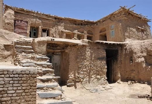 سفر به روستای کوشکی بروجرد؛ تجربه زیست در میان جداره&zwnj;های تاریخی / اتونشر فردا صبح لطفا