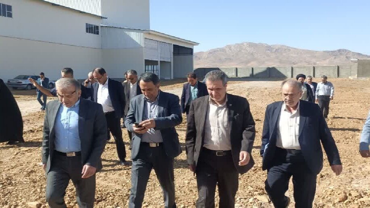 توسعه زیرساخت‌های صنعتی در مناطق کم‌برخوردار در اولویت است