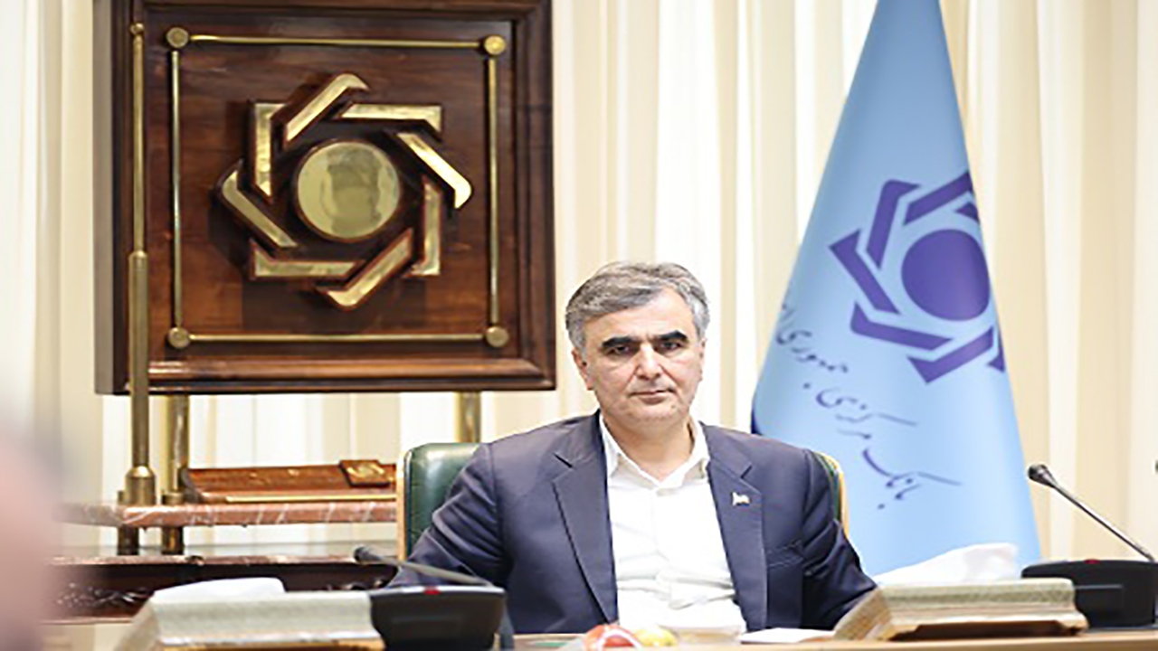 ذخایر ارز و طلای کشور در شرایط مطمئنی است/ تمهیدات ویژه برای تامین مالی ارزی