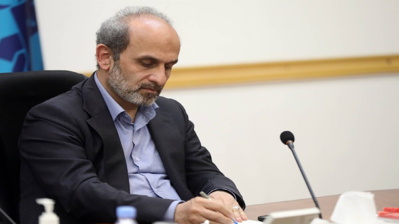 پیام تسلیت رئیس رسانه ملی در پی درگذشت والده حدادعادل