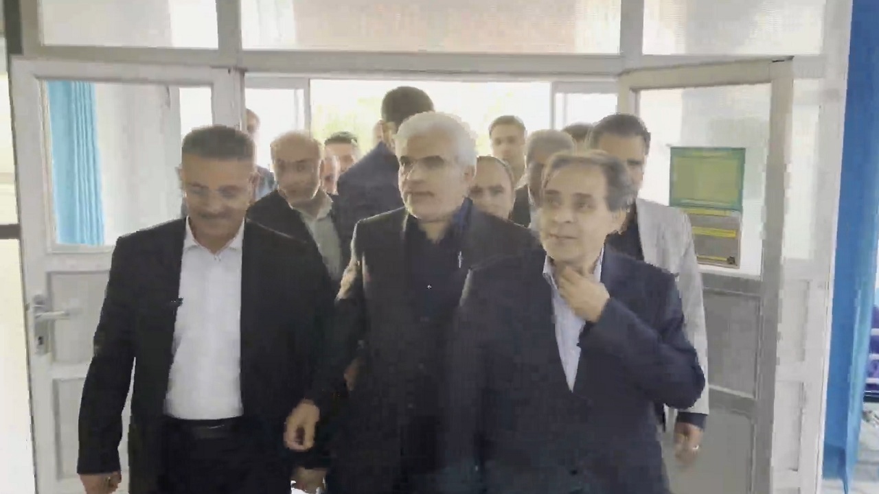بازدید معاون وزیر بهداشت از روند توسعه اورژانس بیمارستان هادیشهر