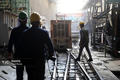 بازدید رئیس شورای شهر از خط ۱۰ متروی تهران