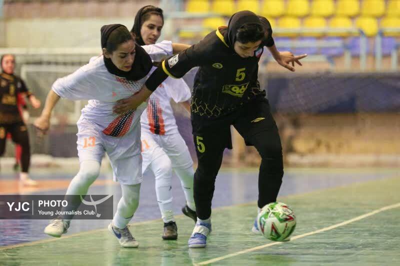 بازی فوتسال بانوان مس&zwnj;کرمان و سپاهان اصفهان