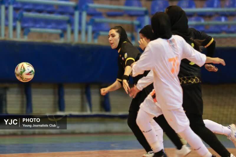 بازی فوتسال بانوان مس&zwnj;کرمان و سپاهان اصفهان
