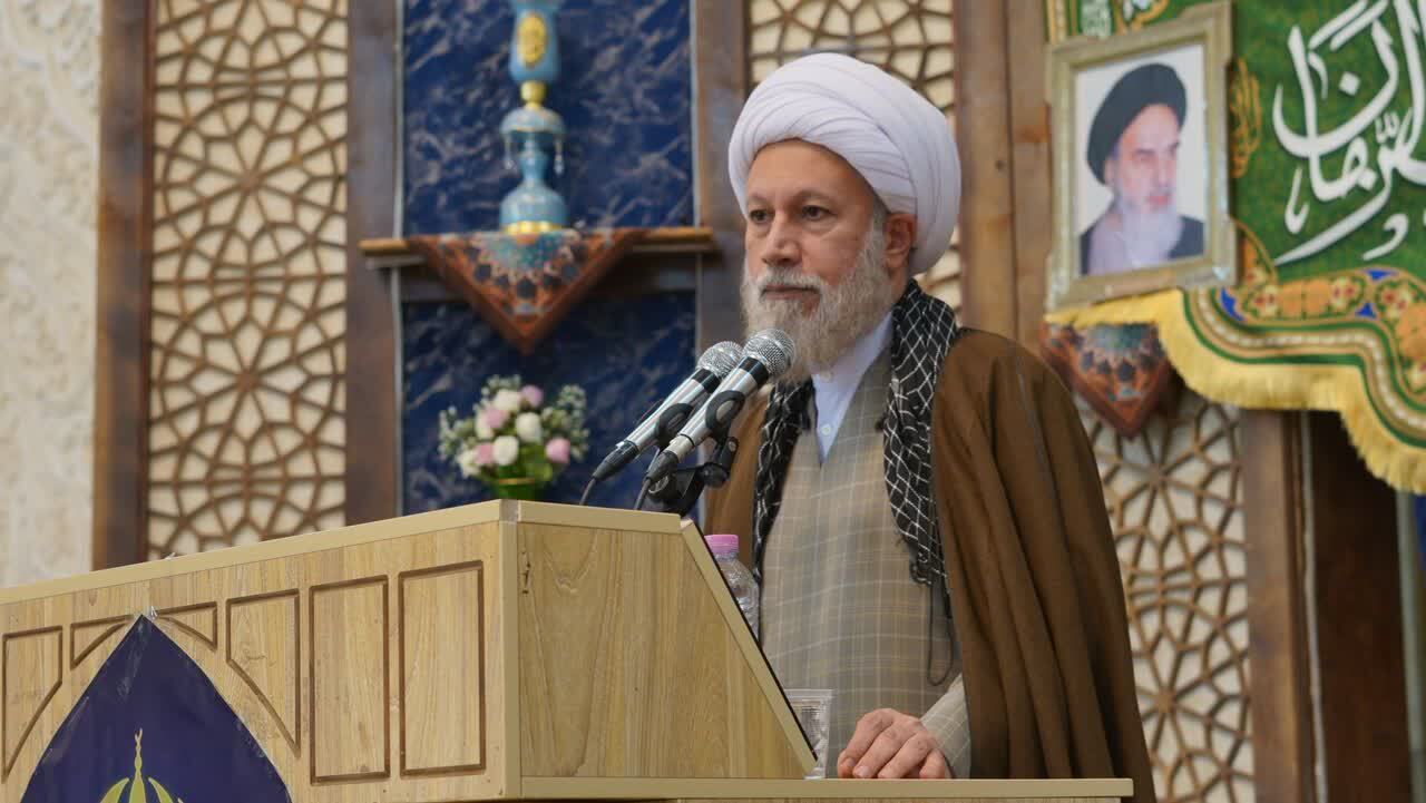 هشدار امام جمعه شیراز نسبت به تهدیدات فرهنگی دشمن