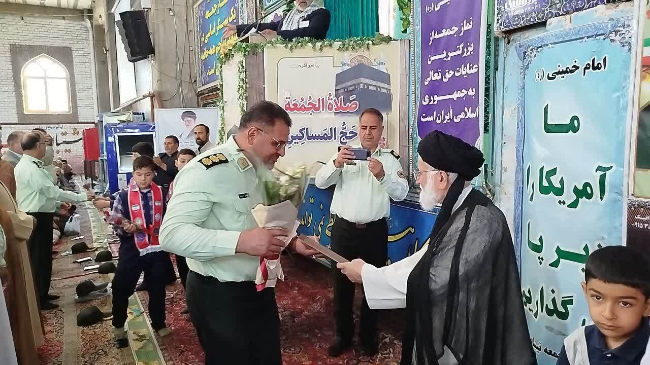 اقدام زیبای امام جمعه شهرستان نیشابور و دانش آموزان و دهه نودی&zwnj;ها در هفته فراجا