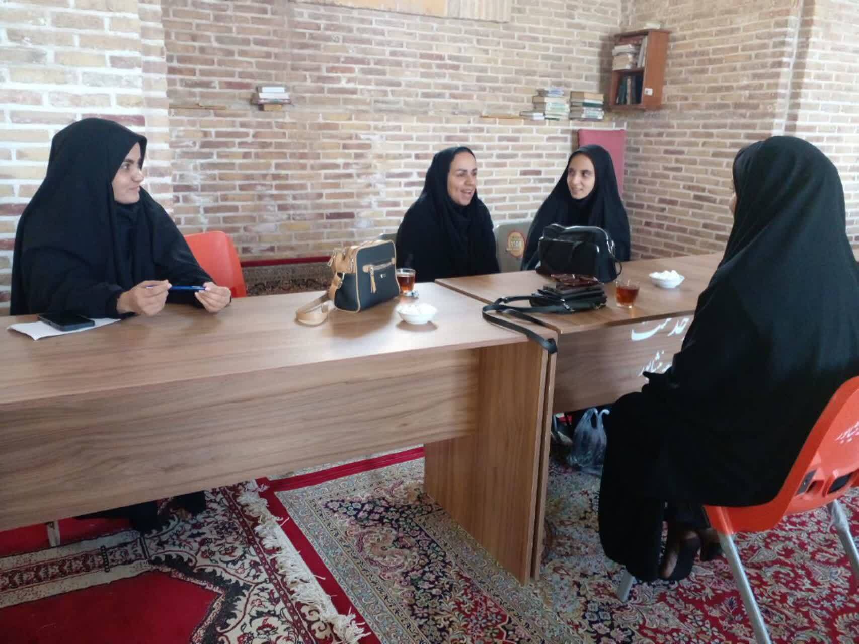 برگزاری میز خدمت این هفته نیشابور به مناسبت هفته فراجا