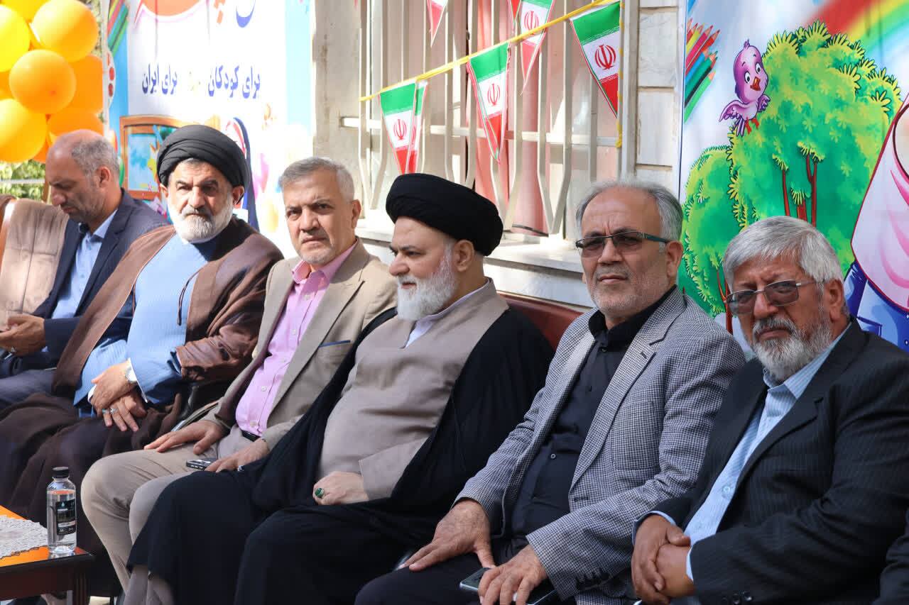 برگزاری مراسم جشن غنچه ها و اجداث مدارس پیش دبستانی در بهارستان