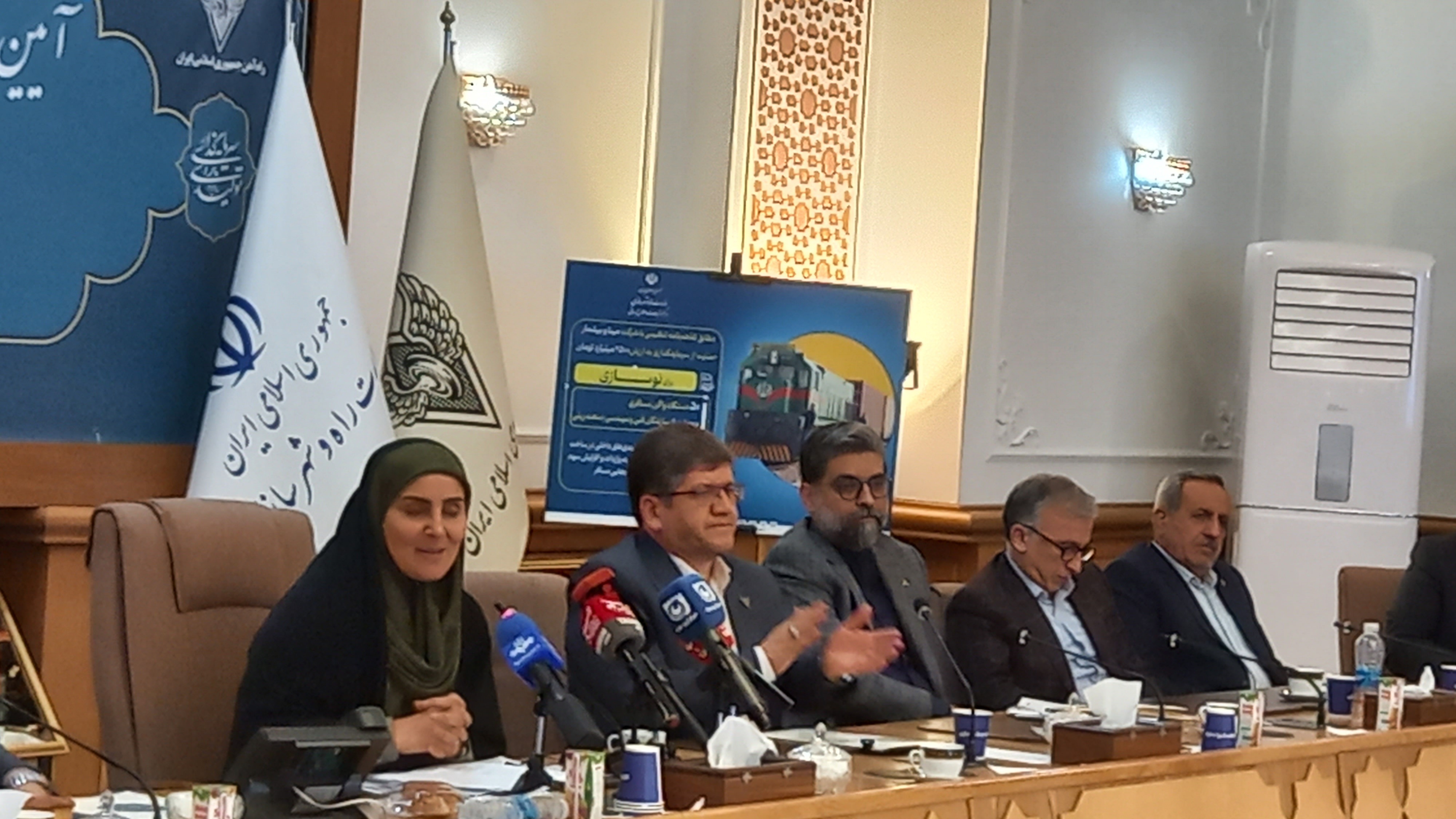 تقویت دیپلماسی حمل‌ونقل از سوی وزارت راه و شهرسازی / وابستگی به نفت کاهش می‌یابد