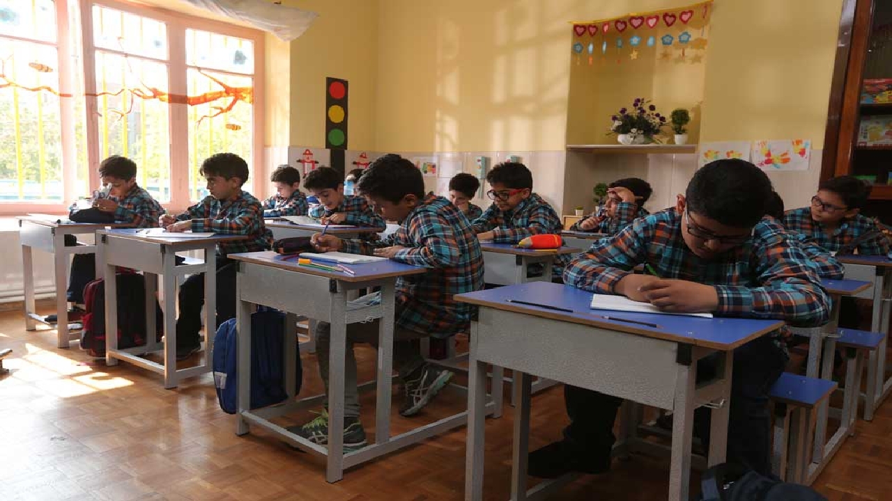 کمک هفت هزار میلیارد ریالی خیران مدرسه‌ساز به خوزستان