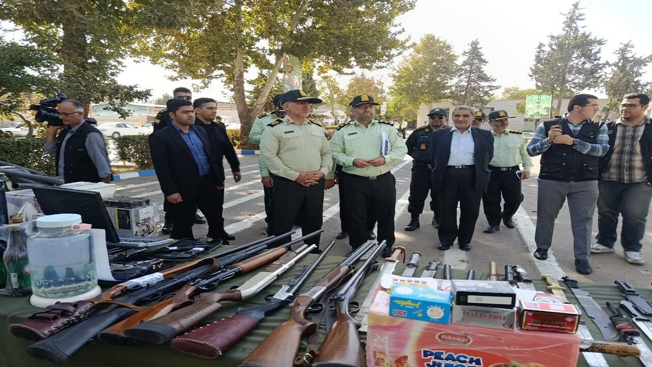 نمایشگاه کشفیات پلیس قزوین در ارتقای امنیت اجتماعی