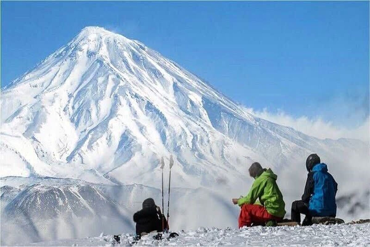 واقعیت ماجرای خبر جعلی فعال شدن دماوند چه بود؟ + فیلم