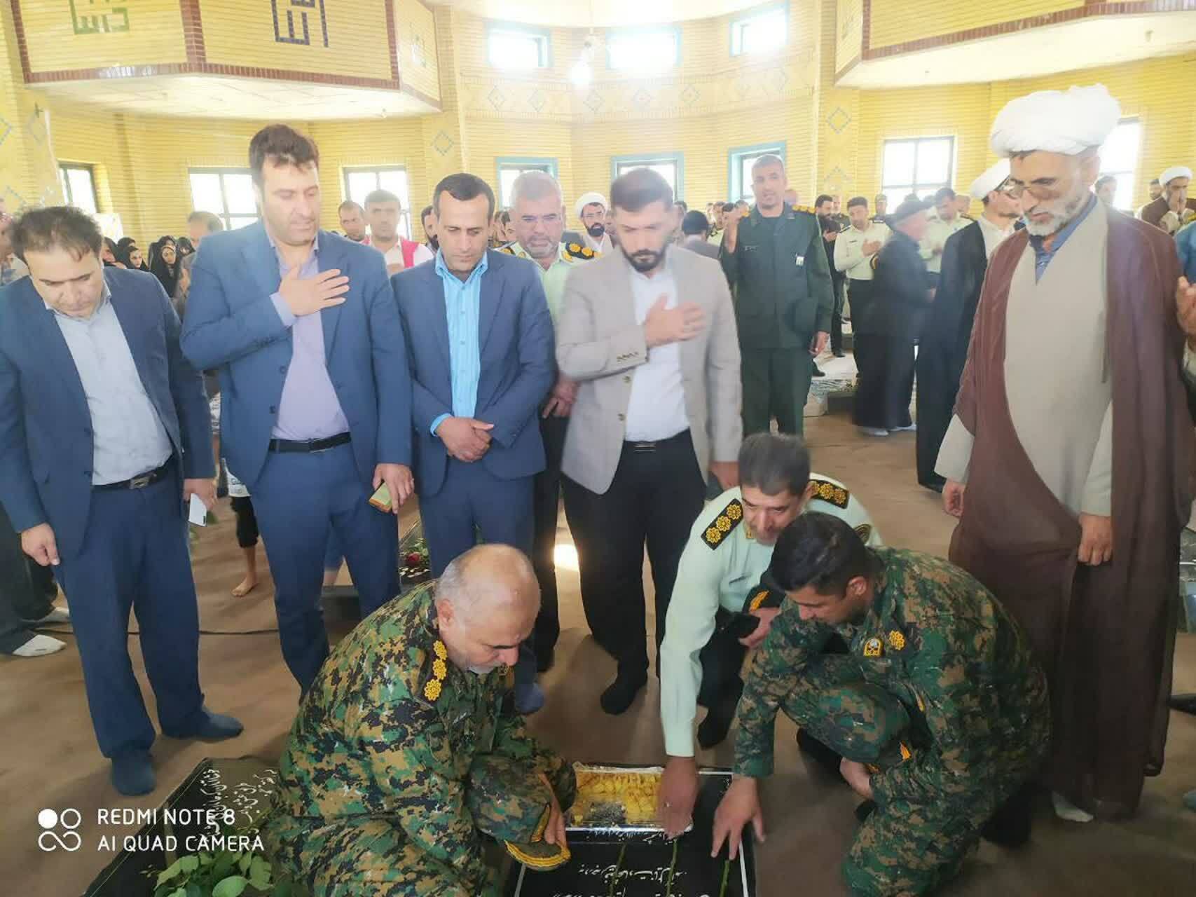 گلزار شهدای شهر گهرو در هفته نیروی انتظامی عطرآگین شد