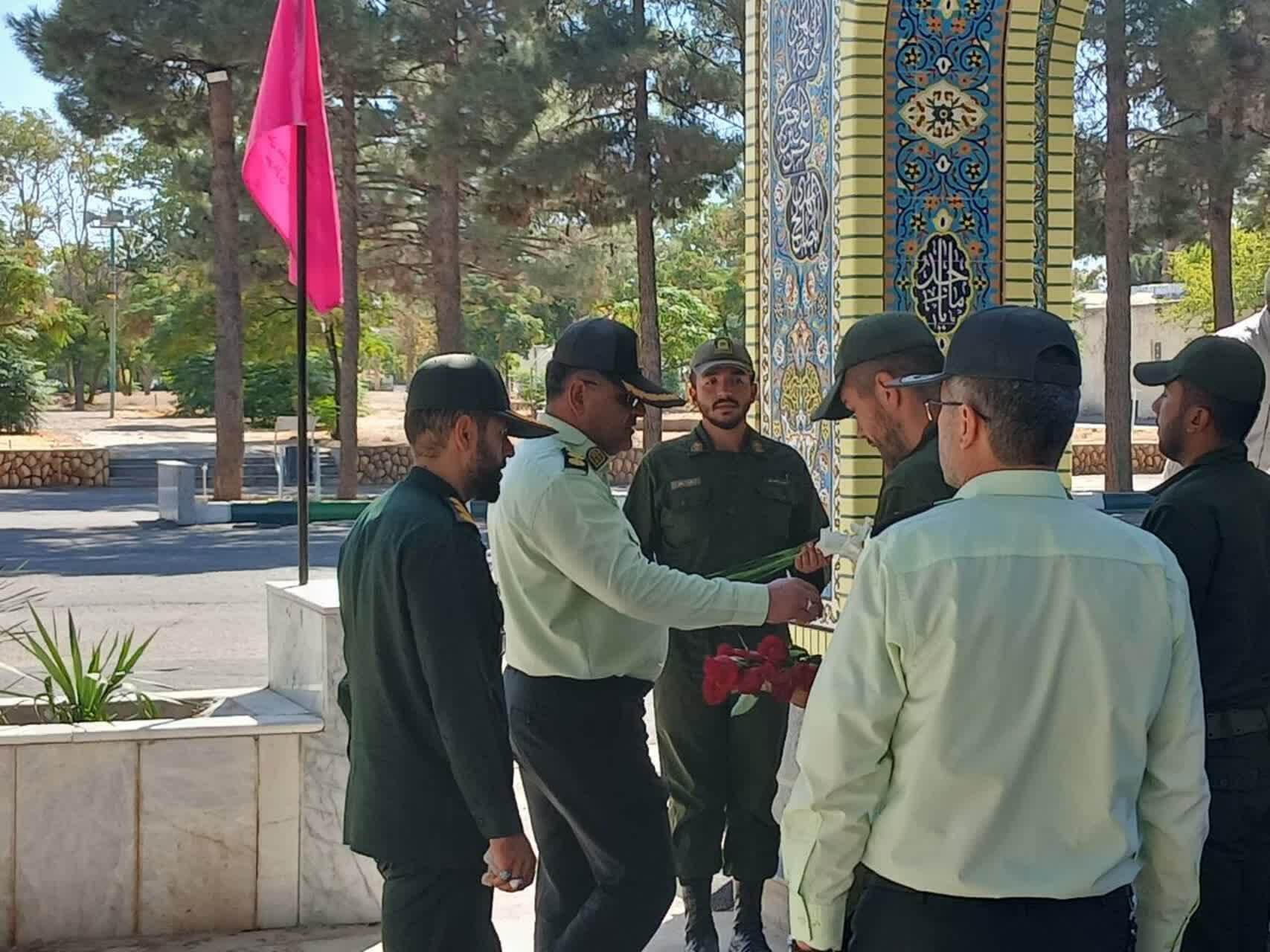 مراسم غبار روبی،عطرافشانی و گلباران گلزار شهدای بهشت فضل مراسم غبار روبی،عطرافشانی و گلباران گلزار شهدای بهشت فضل