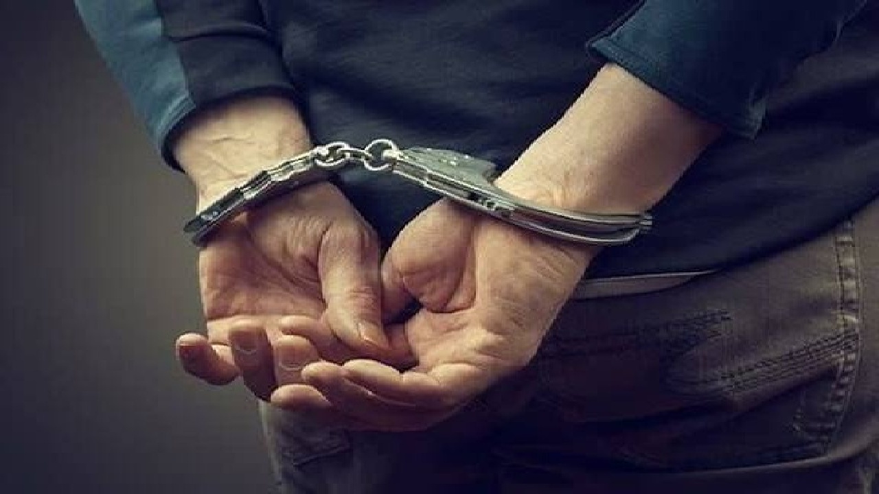 کشف ۷ میلیارد  ریال طلاجات مسروقه در دورود/ ۲ سارق زن دستگیر شدند