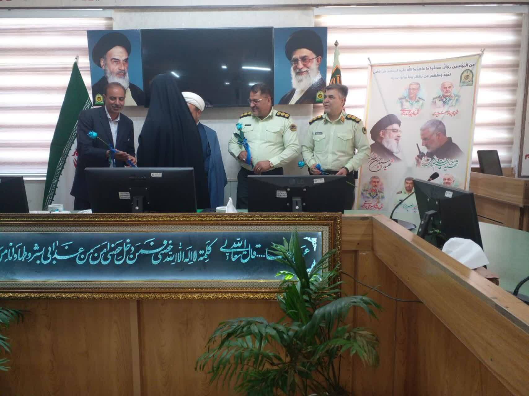 اقدام زیبای تعدادی از فرزندان و کارکنان انتظامی نیشابور در محل فرماندهی نیشابور در هفته فراجا اقدام زیبای تعدادی از فرزندان و کارکنان انتظامی نیشابور در محل فرماندهی نیشابور در هفته فراجا