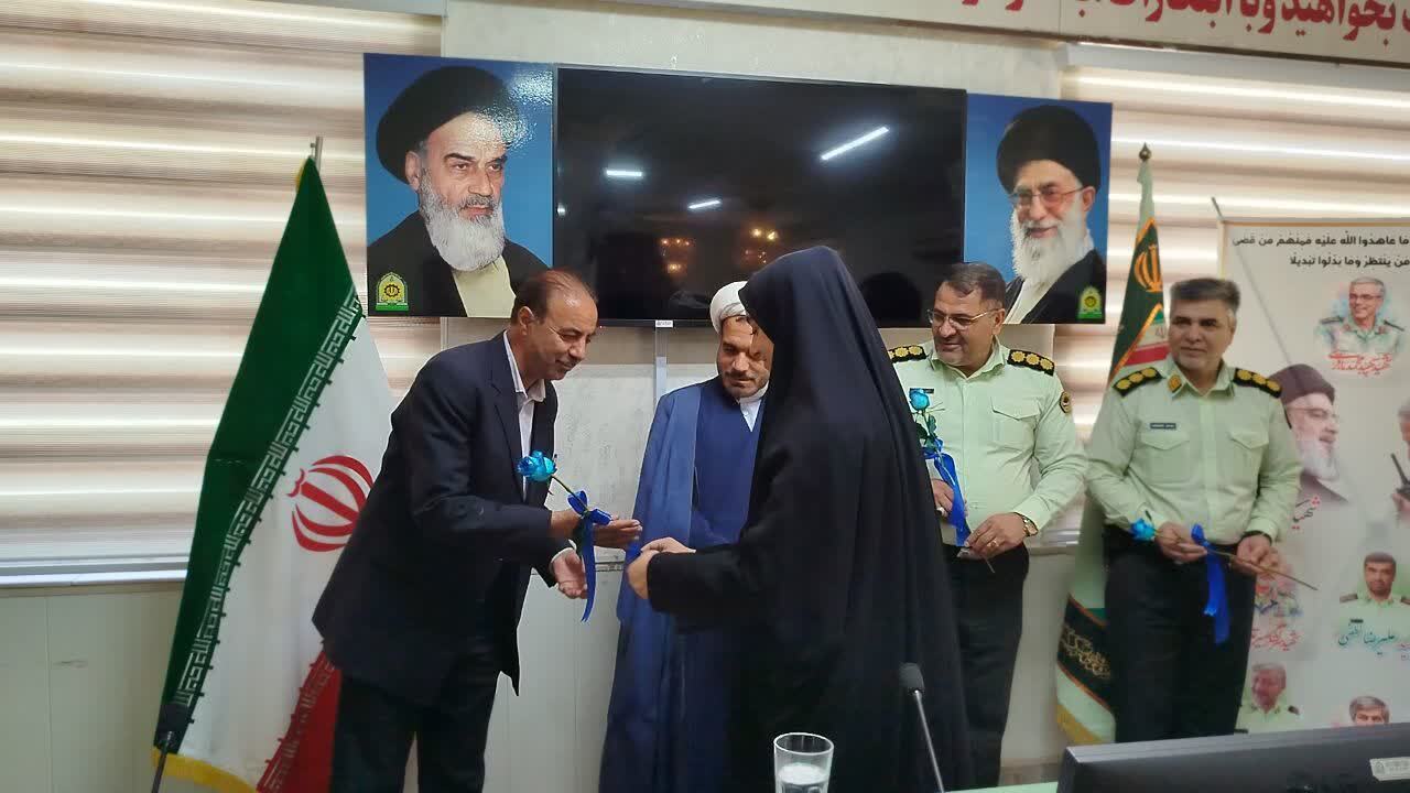 اقدام زیبای تعدادی از فرزندان و کارکنان انتظامی نیشابور در محل فرماندهی نیشابور در هفته فراجا اقدام زیبای تعدادی از فرزندان و کارکنان انتظامی نیشابور در محل فرماندهی نیشابور در هفته فراجا