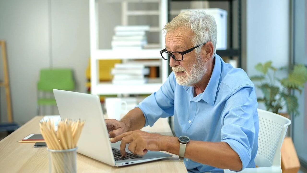 ۸ عادت ساده برای جوانی حافظه تا پس از ۷۰ سالگی