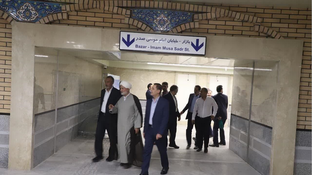 بازدید رئیس کمیسیون عمران مجلس از طرح‌های نیمه تمام عمرانی قم