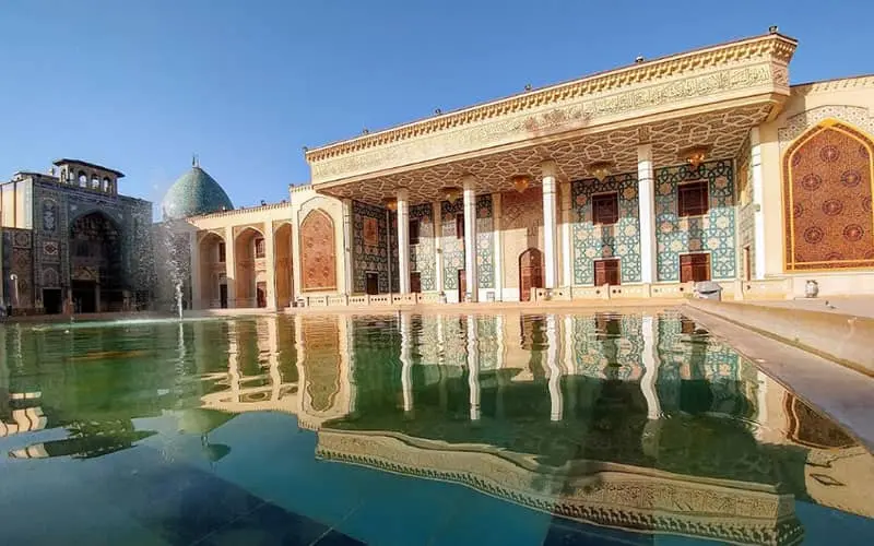 شاهچراغ نگین درخشان شیراز در آسمان ایمان و هنر