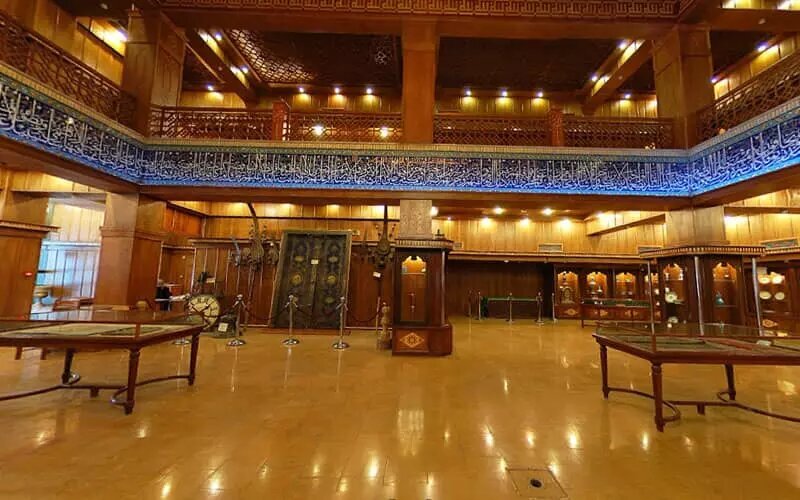 شاهچراغ نگین درخشان شیراز در آسمان ایمان و هنر