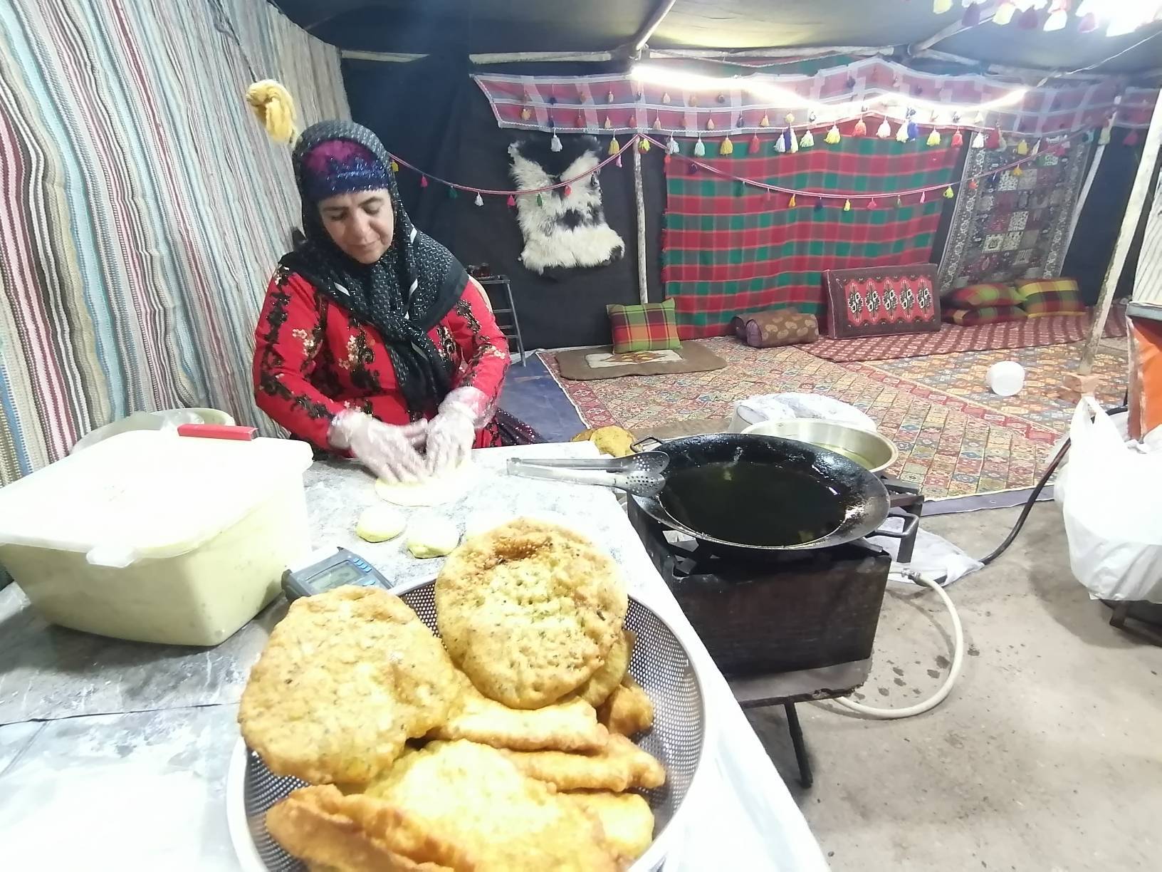 شورسازهای نواحی و عطر نان تنورهای داغ درپردیسان قائم کرمان پیچید شورسازهای نواحی و عطر نان تنورهای داغ درپردیسان قائم کرمان پیچید