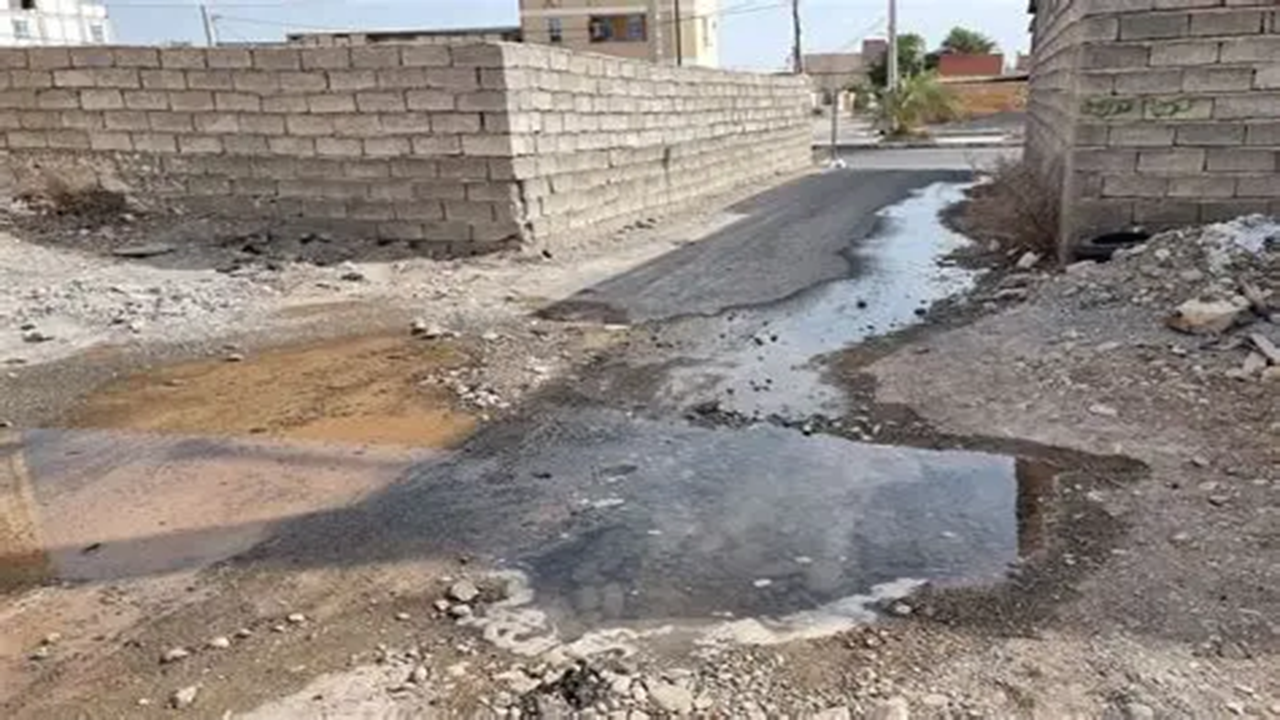 نارضایتی شهروندان بلوار اندرزگو از هدررفت آب