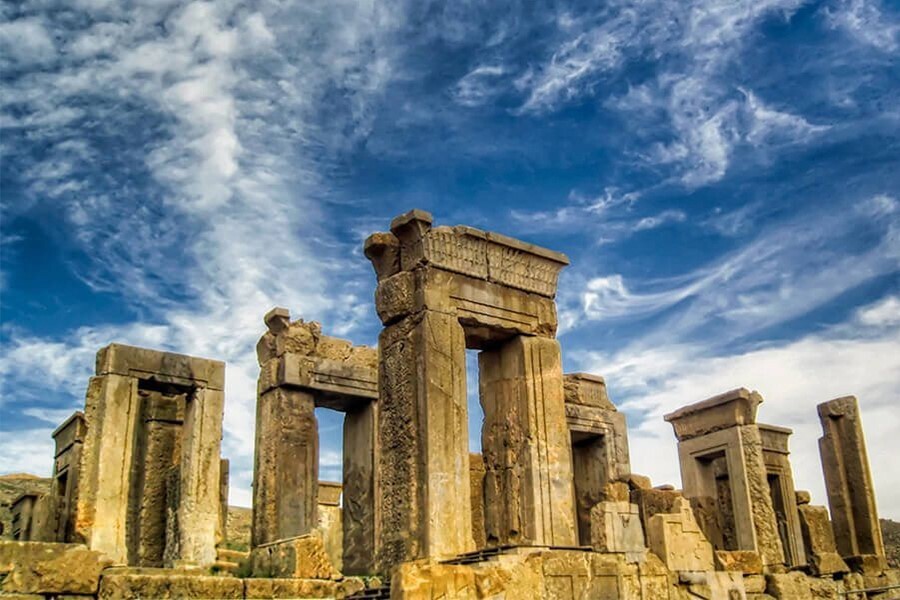 توسعه مرودشت در مسیر امن/ حریم تخت‌جمشید محفوظ است
